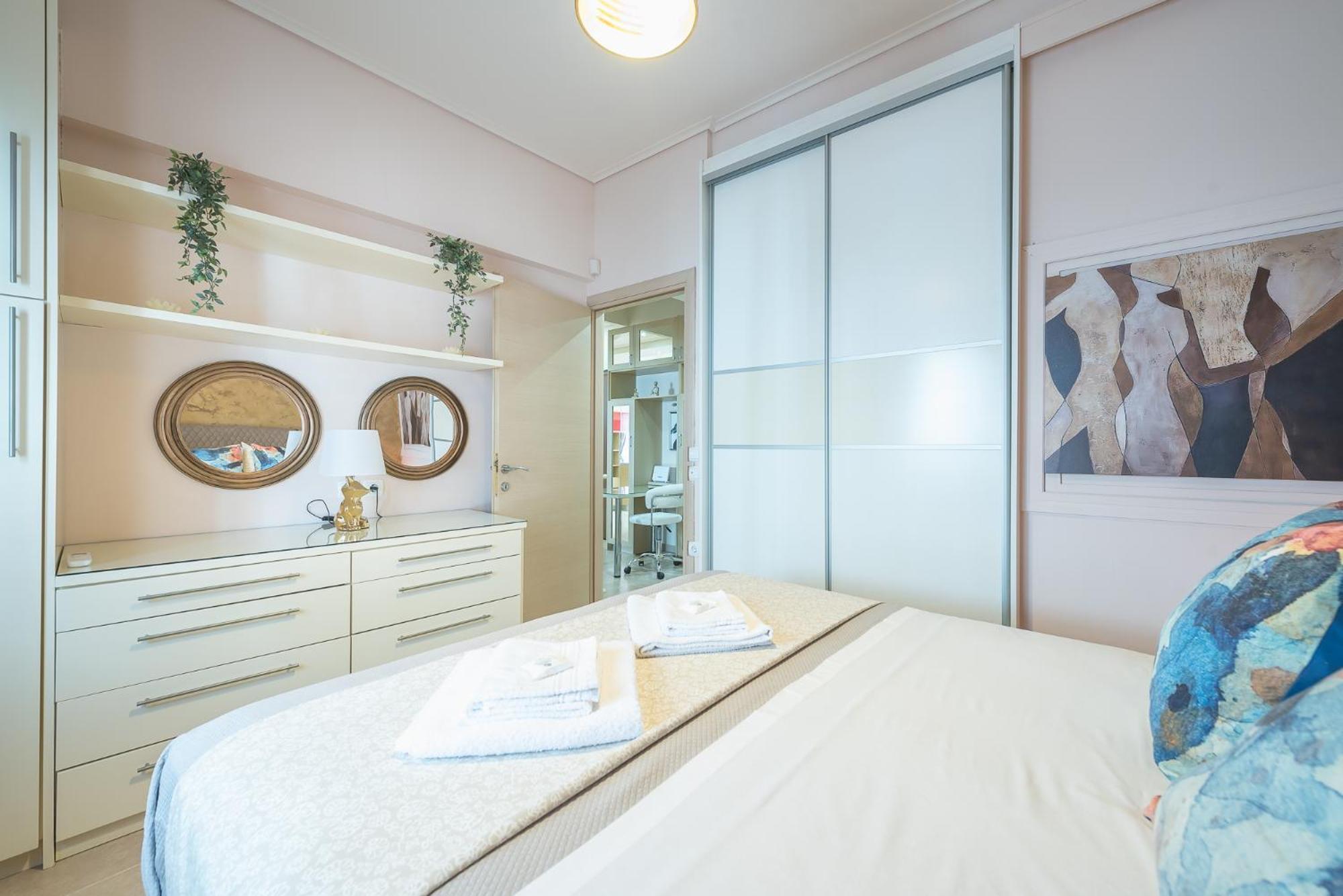 Myilios Luxury Petralona Center